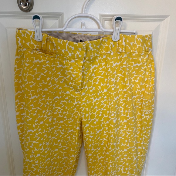 Talbots 4P Curvy Crops - Picture 5 of 6